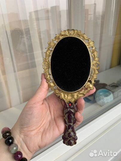 Зеркало с ручкой