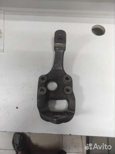 Кулак поворотный (стойка) Волга 3110-31105