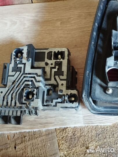 Задний фонарь(правый)