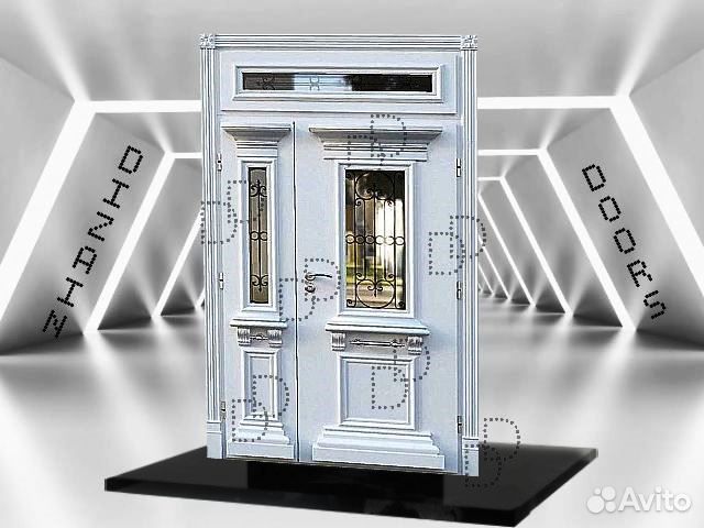 Уличная эксклюзивная дверь с багетами