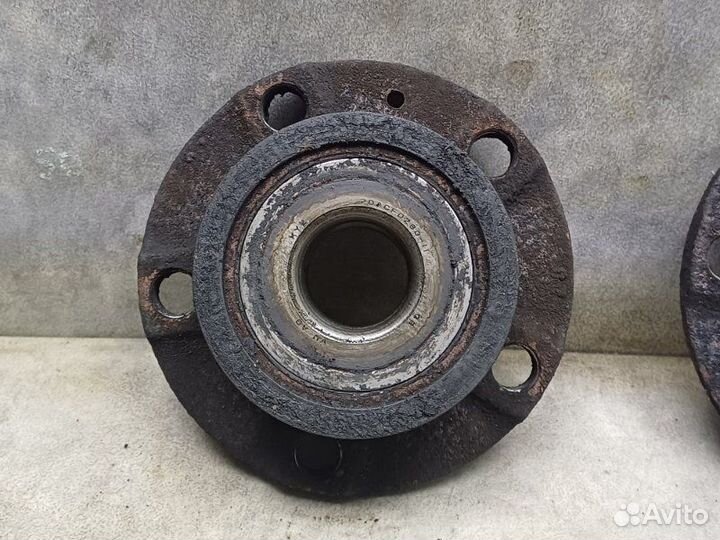 Ступица задняя Volkswagen Polo 1.6 MT 2012