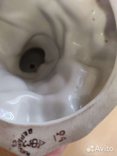 Статуэтка фарфор