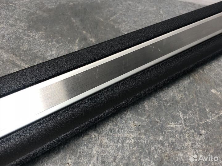 Пер лев накладка порога Stinger GT