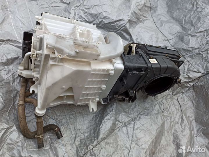 Корпус печки Ланцер 9