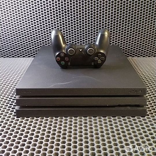 Игровая приставка Sony Play Station 4 Pro 1TB