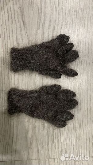 Носки шерстяные вязаные и варежки