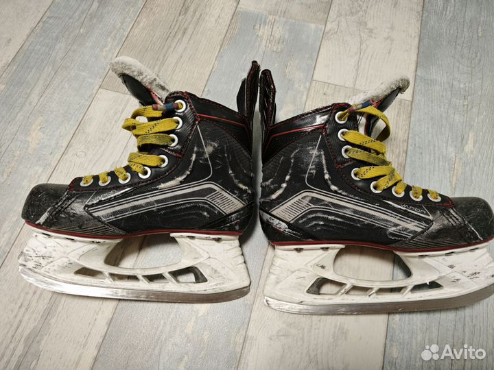 Хоккейные коньки bauer vapor размер 34