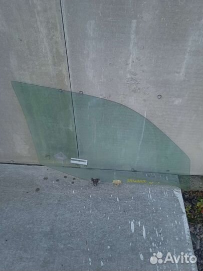 Стекло двери переднее левое Nissаn Рrimеra Ниcсан