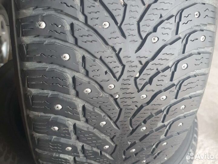 Nokian Tyres Hakkapeliitta 9 235/55 R17 103T