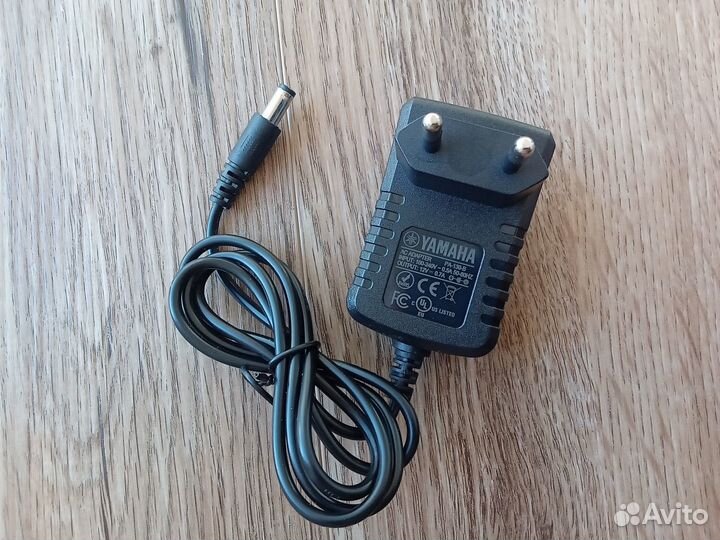 Блок питания для Yamaha PSR-E360 (PA-3, PA-130)