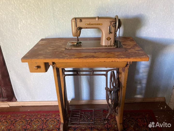 Швейная машинка ножная подольск
