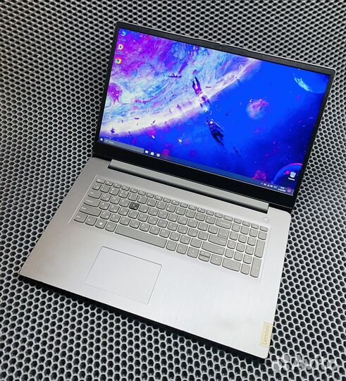 Ноутбук Lenovo SSD/Full HD