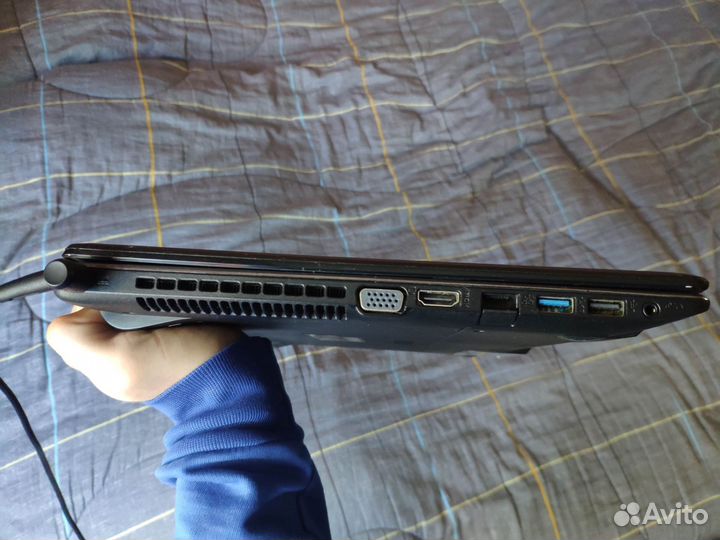 Ноутбук Asus x550c