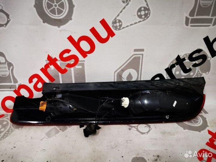 Фонарь правый Ford Focus 2 хетчбек 1.8 qqdb 2008