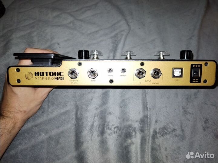 Гитарный процессор эффектов Hotone Ampero One