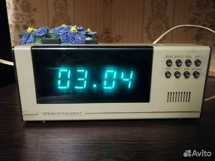 Часы электроника 1 СССР