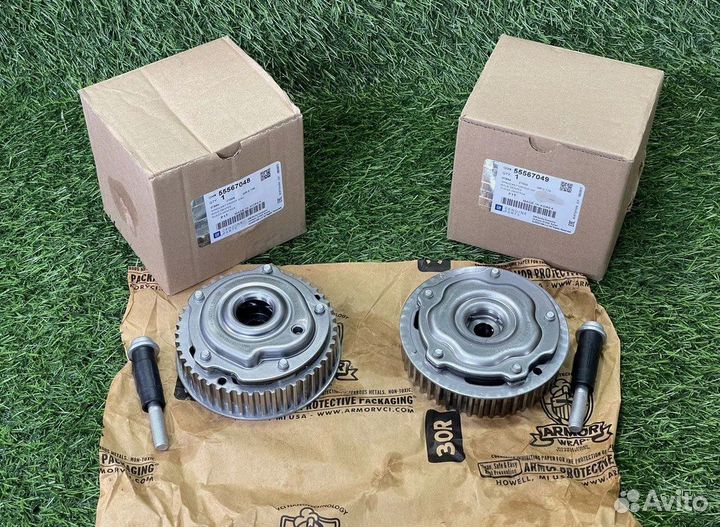 Шестерни распредвала GM 55567049,55567048