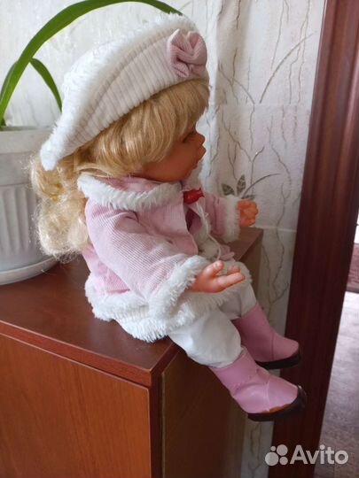 Кукла состояние новая