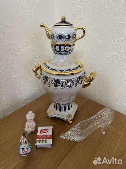 Самовар фарфоровый гжель