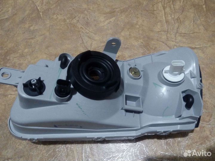 Фара на hyundai акцент