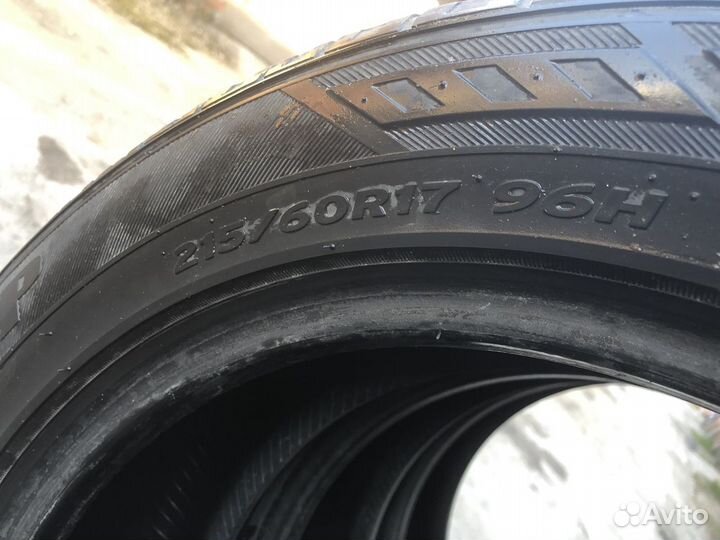 Hankook Dynapro HP RA23 215/60 R17