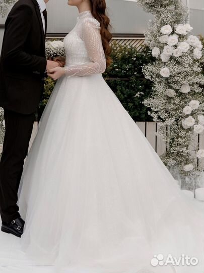 Свадебное платье