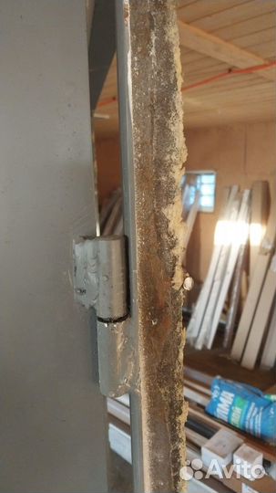 Б/У металлические двери