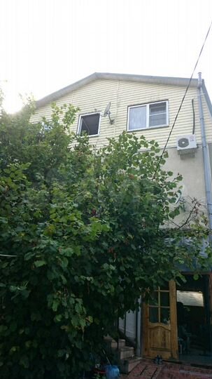 Комната 10 м² в 8-к., 2/3 эт.