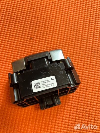 Кнопка стояночного тормоза Land Rover Range Rover