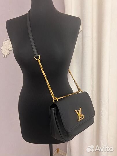 Сумка Louis Vuitton Lockme
