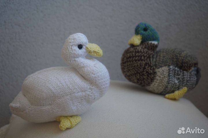 Вязанная игрушка Утка