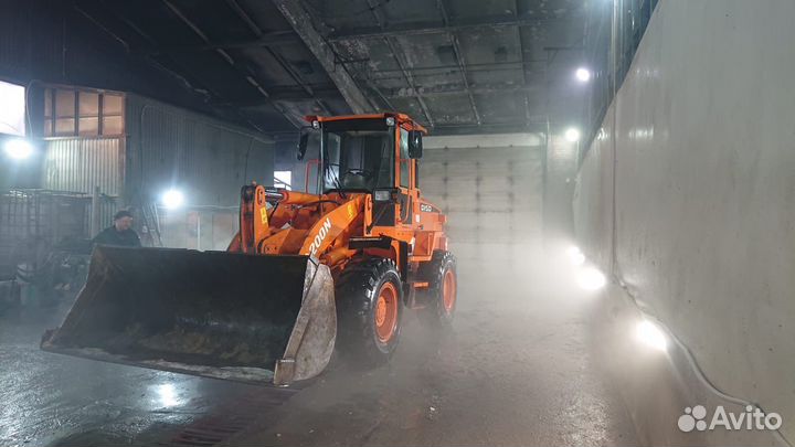 Аренда экскаватора, самосвалы, земельные работы