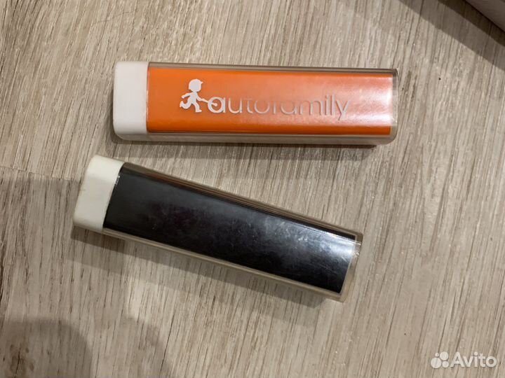 Повербанк 2000