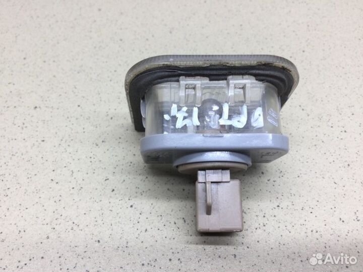 Фонарь подсветки номера Kia Optima седан цвет