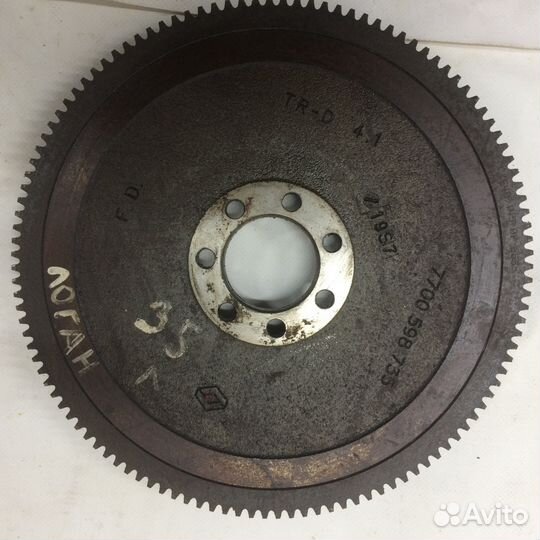 Маховик на двигатель 1,6 Рено Логан 2007г