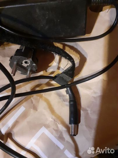 Зарядный блок для ноутбука