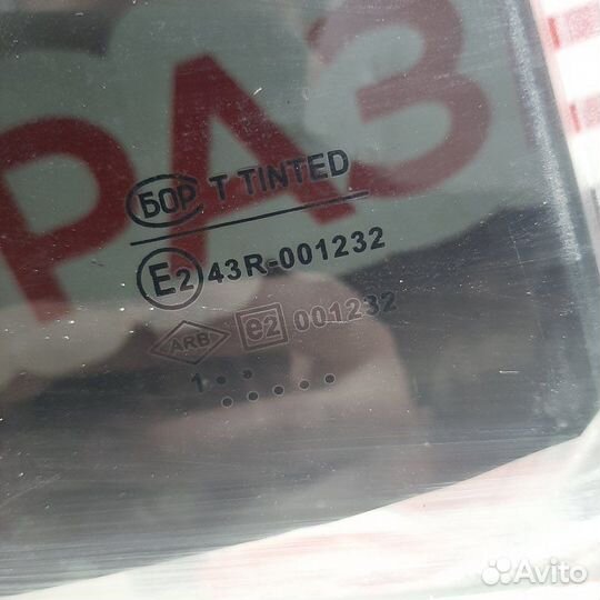 Стекло двери заднее правое LADA Largus 2013