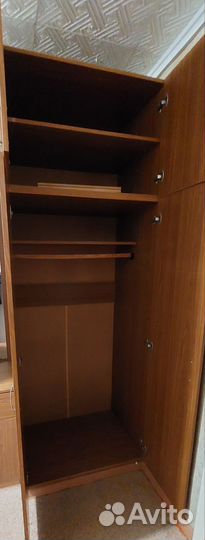 Шкаф распашной бу