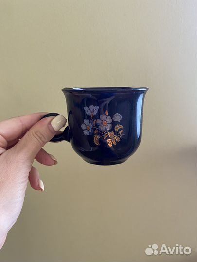 Набор чашек с блюдцами