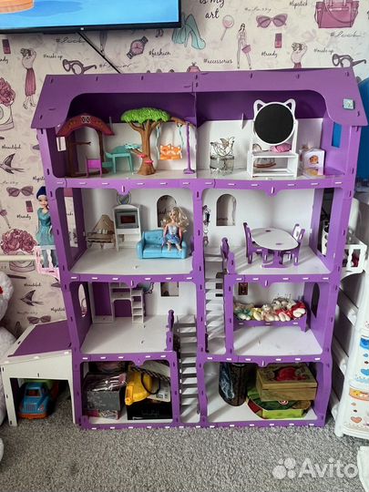 Домик кукольный