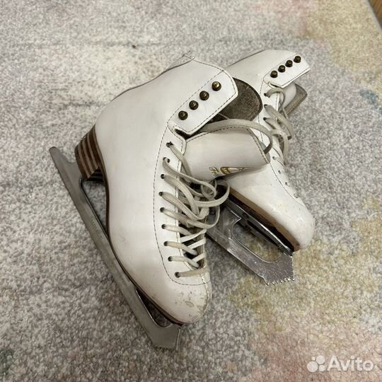 Коньки фигурные Jackson 3 1/2 С