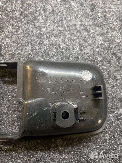 Накладка в салоне левая Mitsubishi Lancer 9 4G18