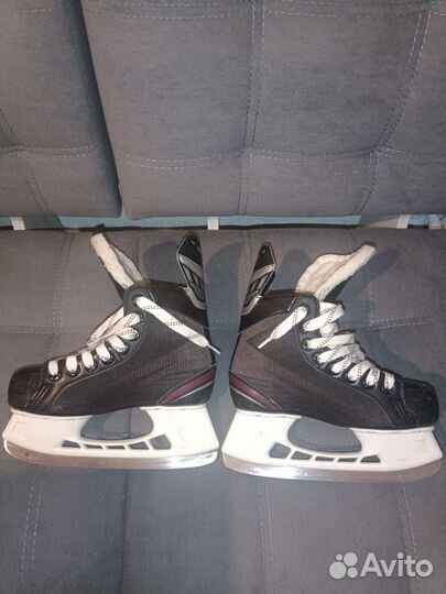 Коньки хоккейные детские 33,5 размер bauer