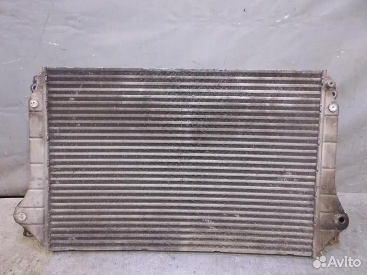 Интеркулер Toyota Avensis II 2003-2008