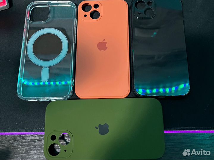 Чехол на iPhone 13