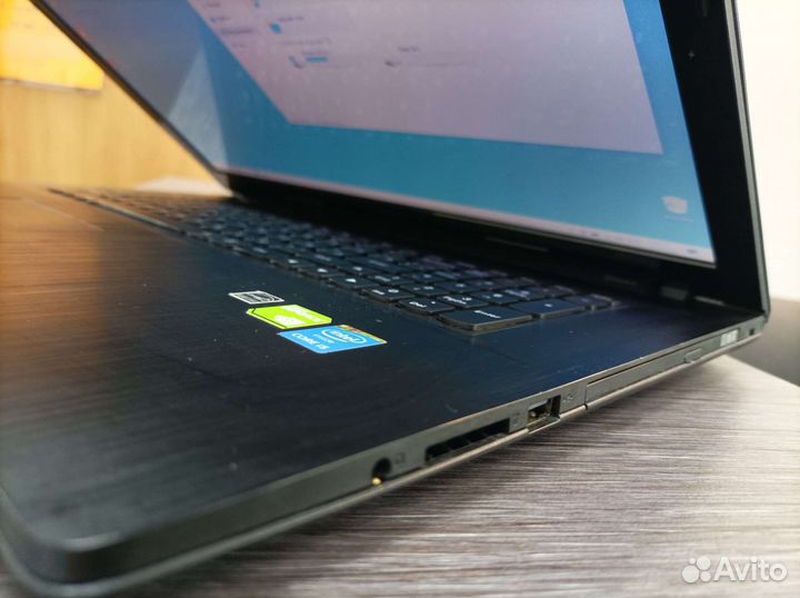 Ноутбук Lenovo G70-70 i5-4210U/8Gb/SSD/HDD/GT820M