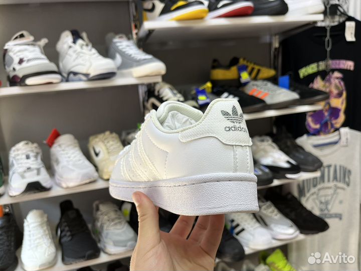 Adidas superstar