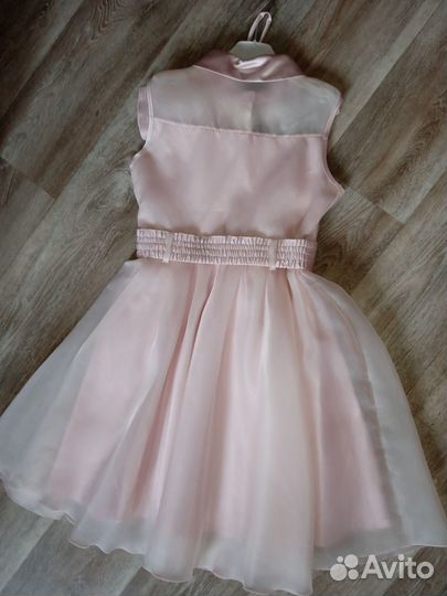 Платье праздничное на девочку