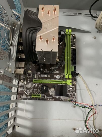 Материнская плата