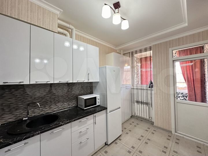 2-к. квартира, 37 м², 1/8 эт.